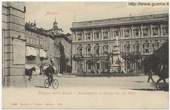 Milano - Piazza della Scala - Monumento a Leonardo da Vinci.jpg